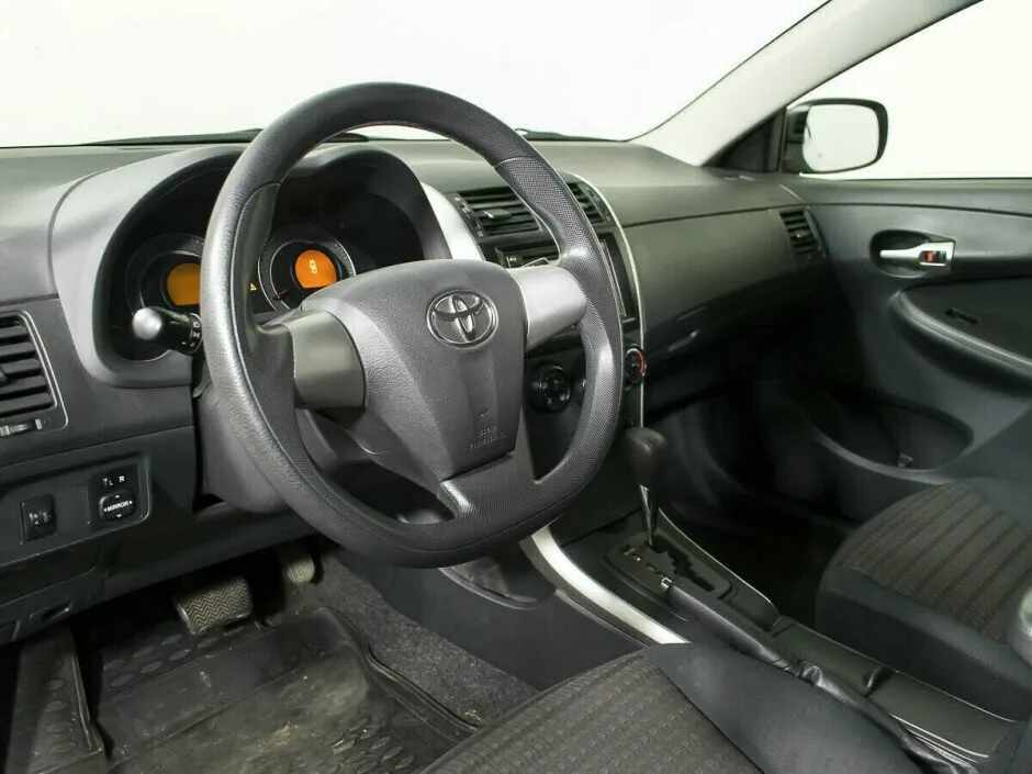 Toyota Corolla X (E140, E150) Рестайлинг — фото 5