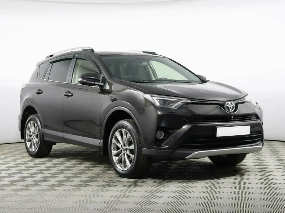Toyota RAV4 IV (XA40) — фото 2