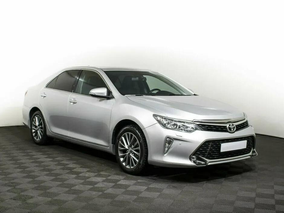 Toyota Camry VIII (XV70) — фото 3