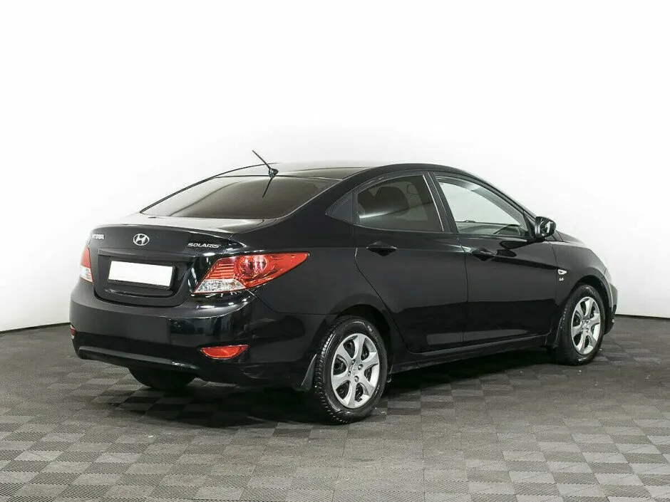 Hyundai Solaris I — фото 3