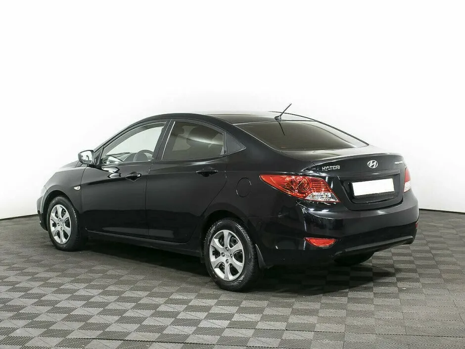 Hyundai Solaris I — фото 4
