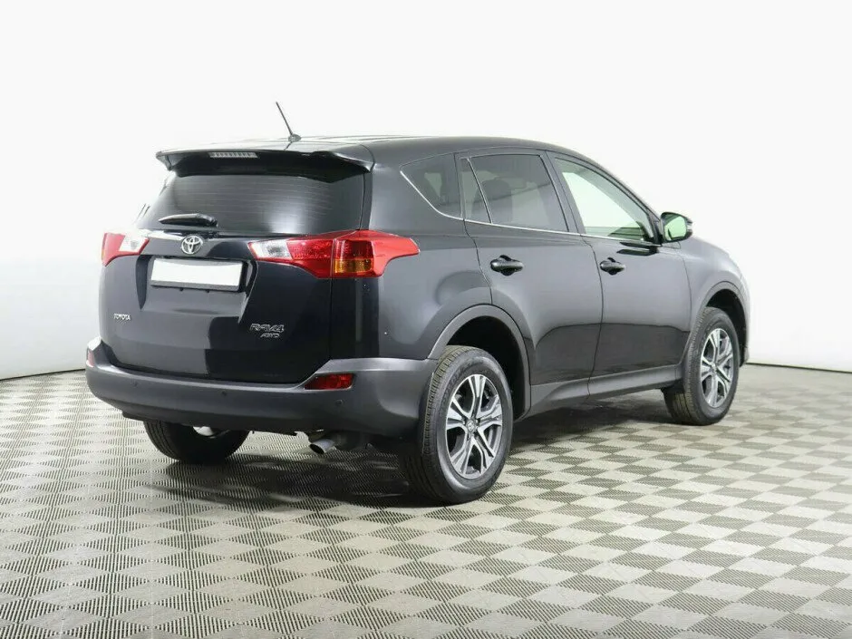 Toyota RAV4 IV (XA40) — фото 2
