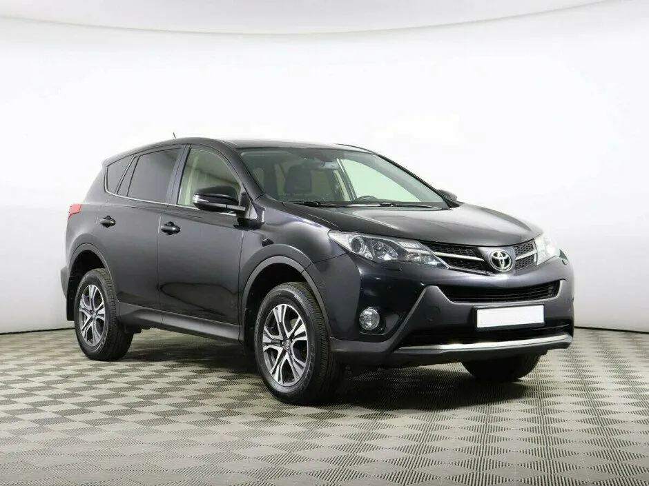 Toyota RAV4 IV (XA40) — фото 3