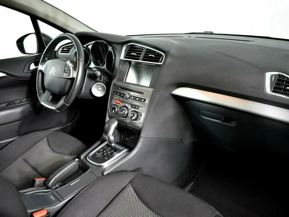 Citroen C4 II Рестайлинг — фото 5
