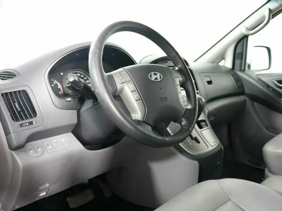 Hyundai Grand Starex I — фото 5