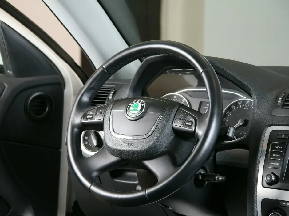 Skoda Octavia II (A5) Рестайлинг — фото 5