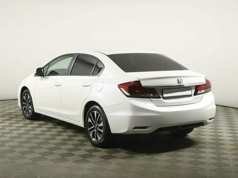 Honda Civic IX — фото 3