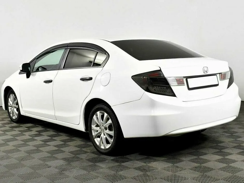 Honda Civic IX — фото 4