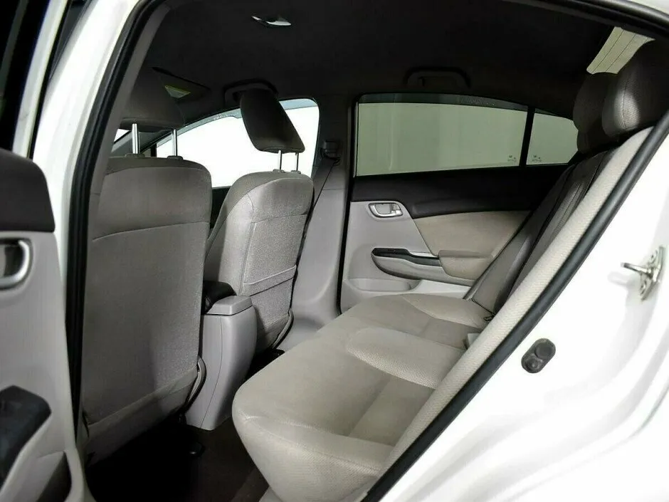 Honda Civic IX — фото 5