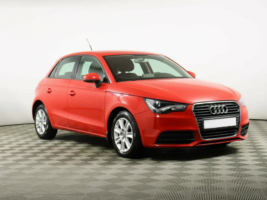 Audi A1 I (8X) — фото 2