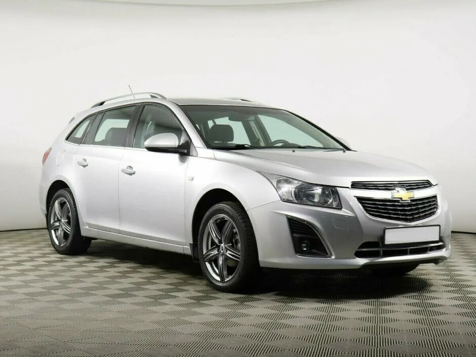 Chevrolet Cruze I Рестайлинг — фото 2