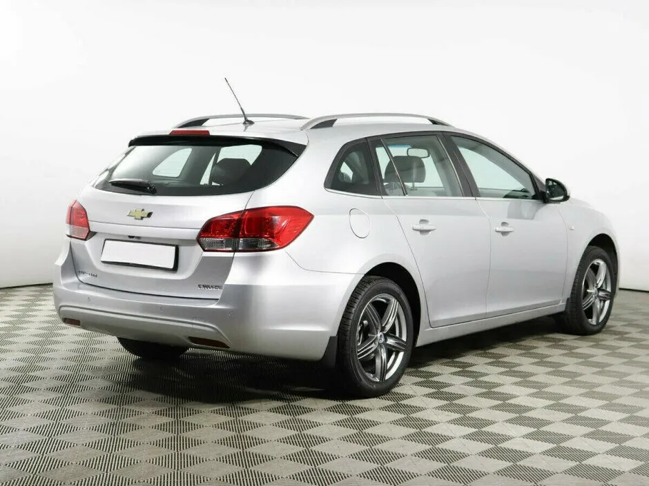 Chevrolet Cruze I Рестайлинг — фото 3