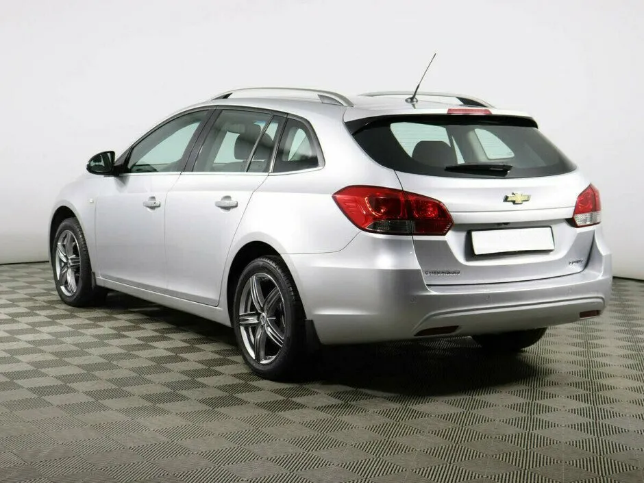 Chevrolet Cruze I Рестайлинг — фото 4