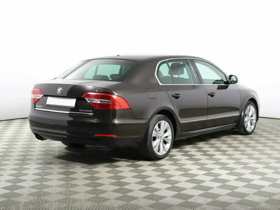Skoda Superb II Рестайлинг — фото 4