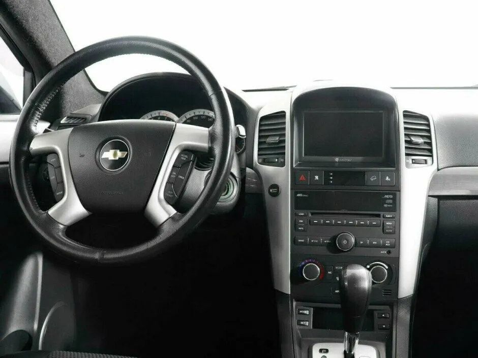 Chevrolet Captiva I · LT 2.4 AT 5-seats + — фото 5