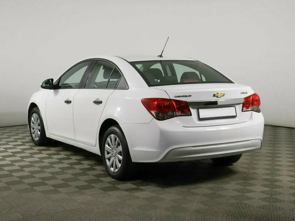 Chevrolet Cruze I Рестайлинг — фото 4