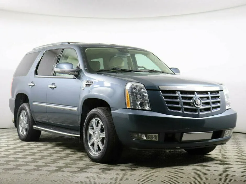 Cadillac Escalade III — фото 2