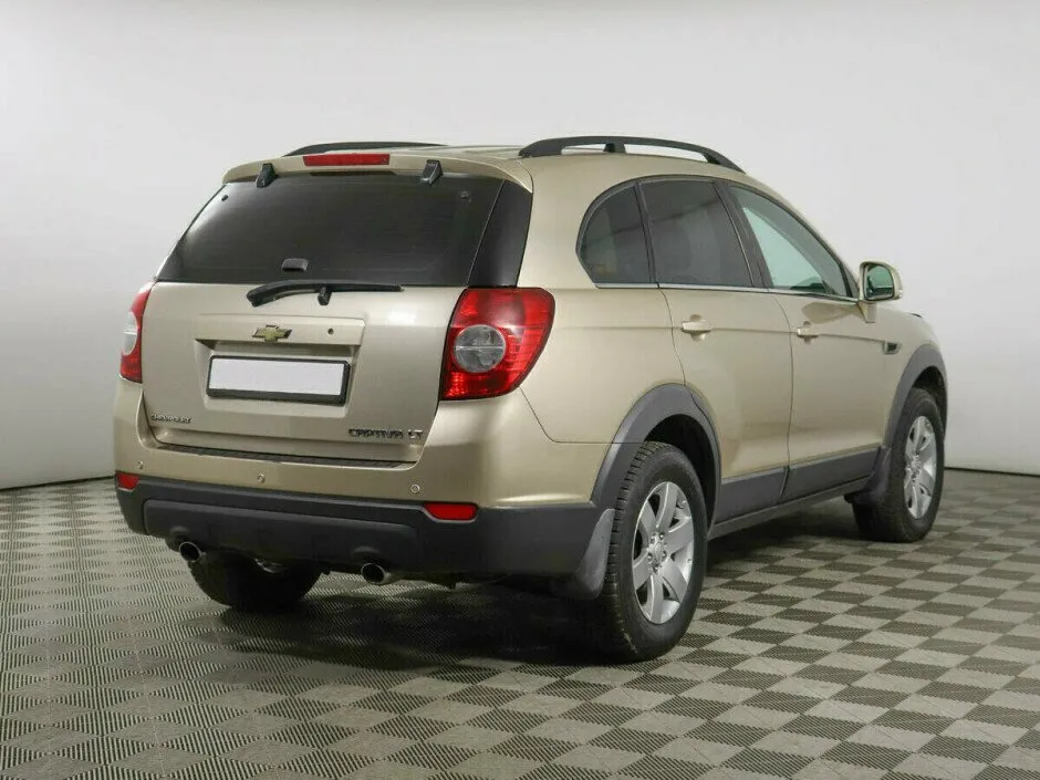 Chevrolet Captiva I Рестайлинг 2 — фото 3