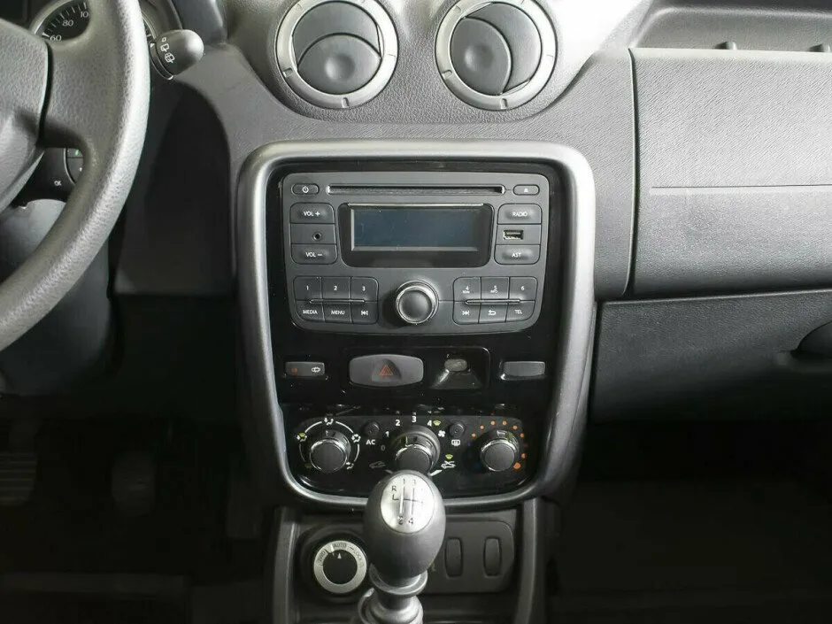 Renault Duster I — фото 5