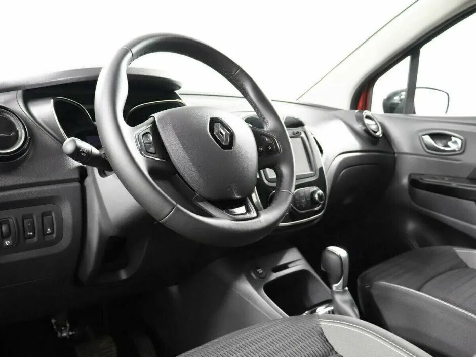 Renault Kaptur I — фото 5
