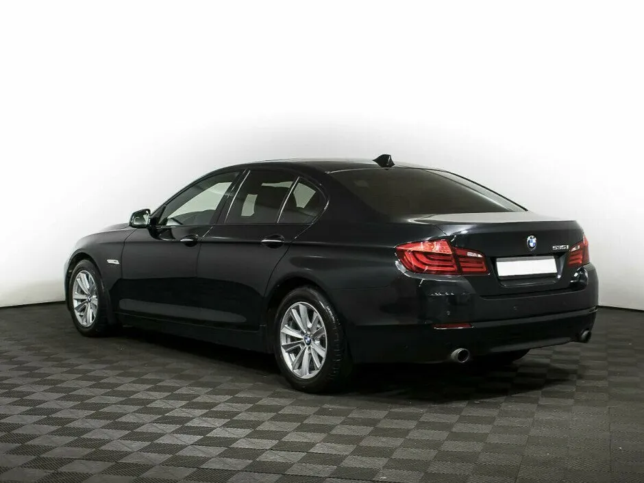 BMW 5 серии VI (F10/F11/F07) — фото 4