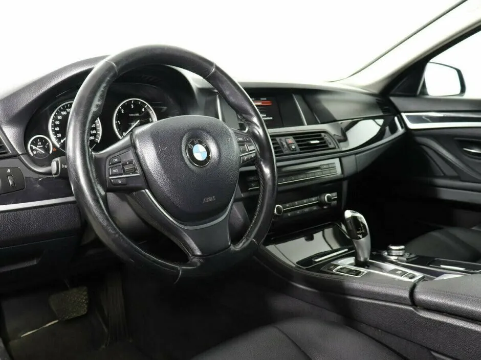BMW 5 серии VII (G30/G31/G38) — фото 5