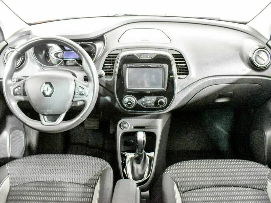 Renault Kaptur I — фото 5