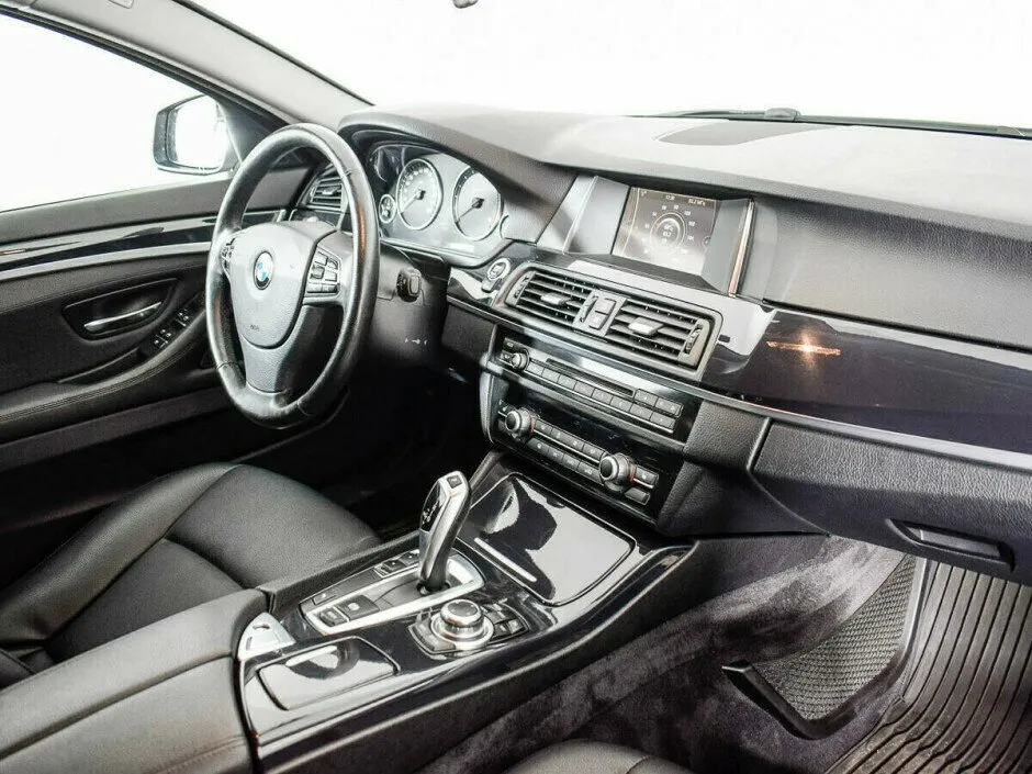 BMW 5 серии VI (F10/F11/F07) Рестайлинг — фото 5
