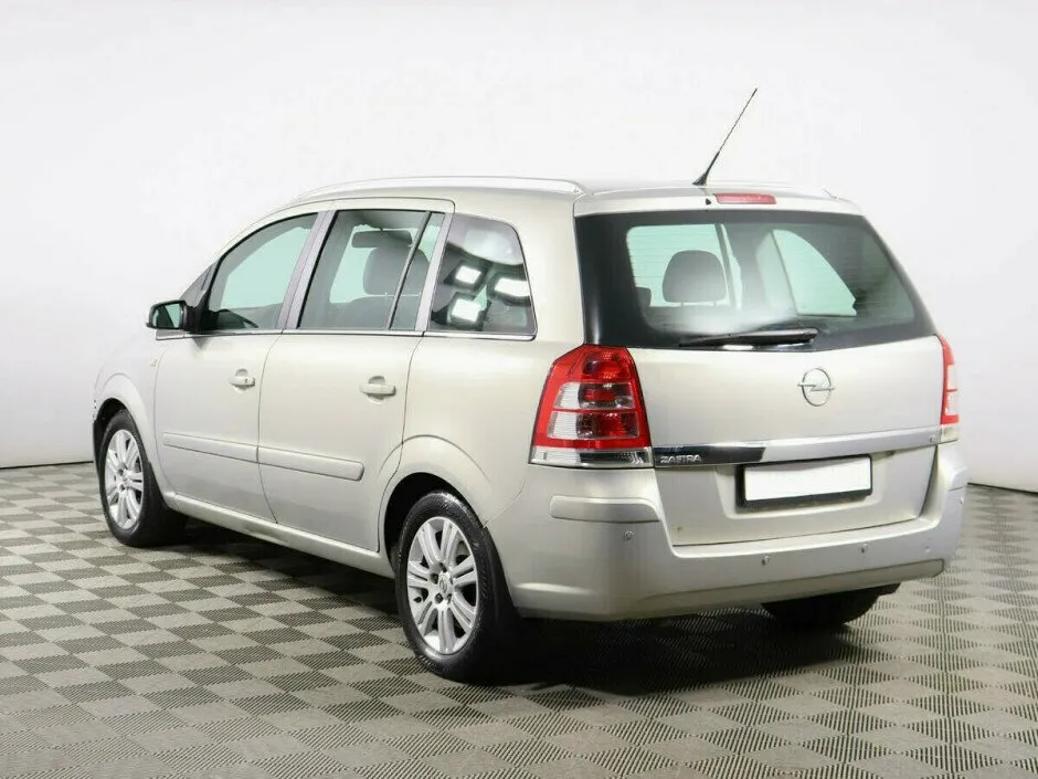 Opel Zafira B Рестайлинг · Family — фото 3