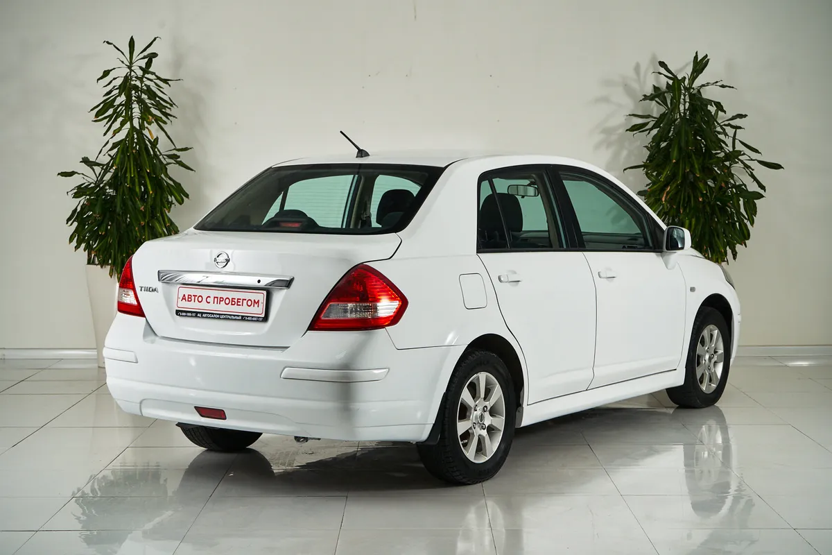 Nissan Tiida I Рестайлинг — фото 5