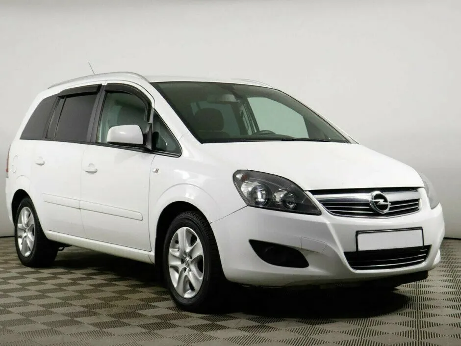 Opel Zafira C — фото 2