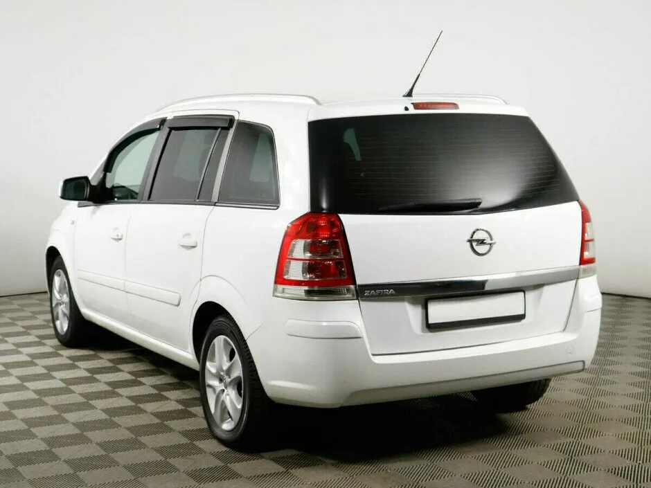 Opel Zafira C — фото 3