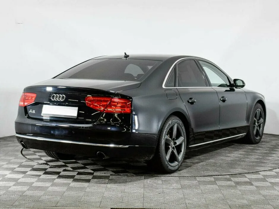 Audi A8 III (D4) — фото 2