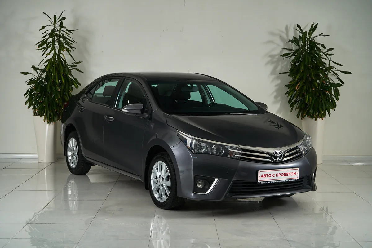 Toyota Corolla XI (E160, E170, E180) Рестайлинг 1 — фото 3