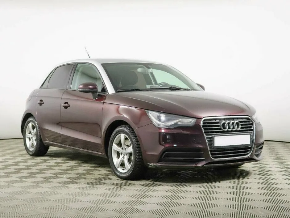 Audi A1 I (8X) — фото 2