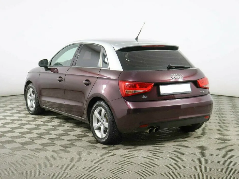 Audi A1 I (8X) — фото 4