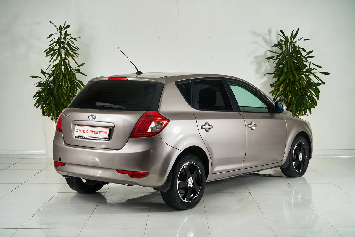Kia Ceed I Рестайлинг — фото 5