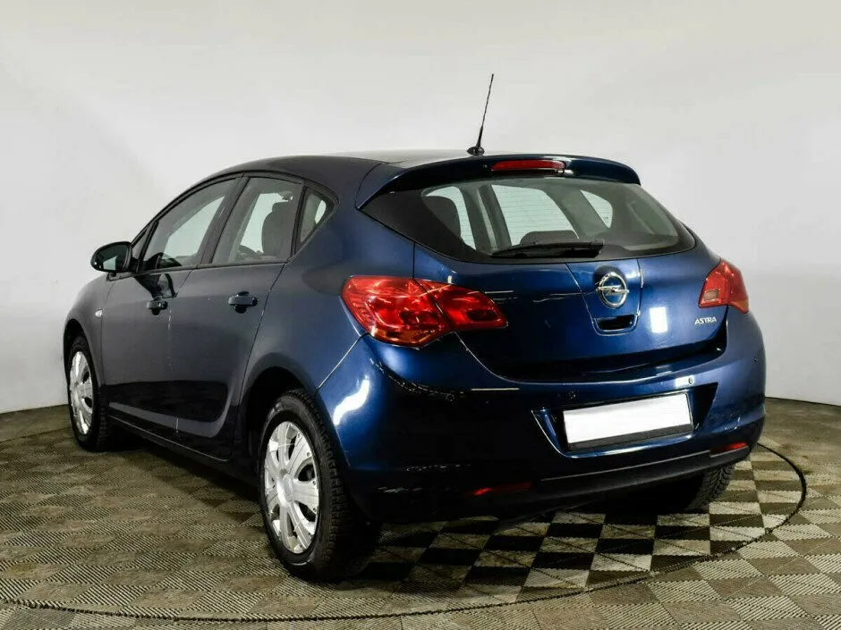 Opel Astra J — фото 4