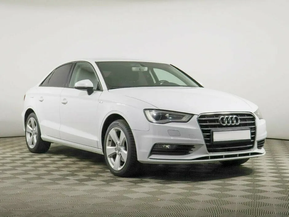 Audi A3 III (8V) Рестайлинг — фото 2