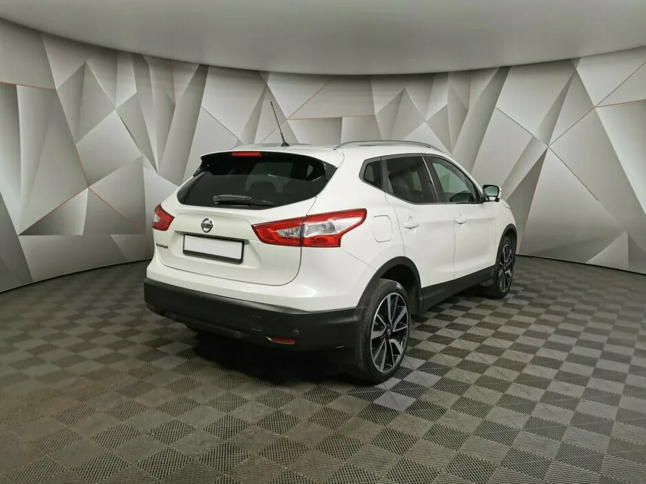 Nissan Qashqai II — фото 2