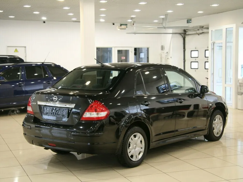Nissan Tiida I Рестайлинг — фото 4