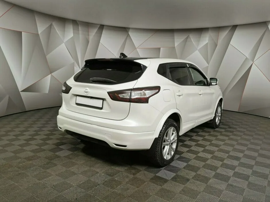 Nissan Qashqai II — фото 2