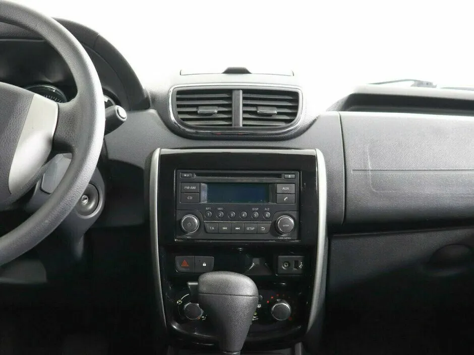 Nissan Terrano III (D10) — фото 5