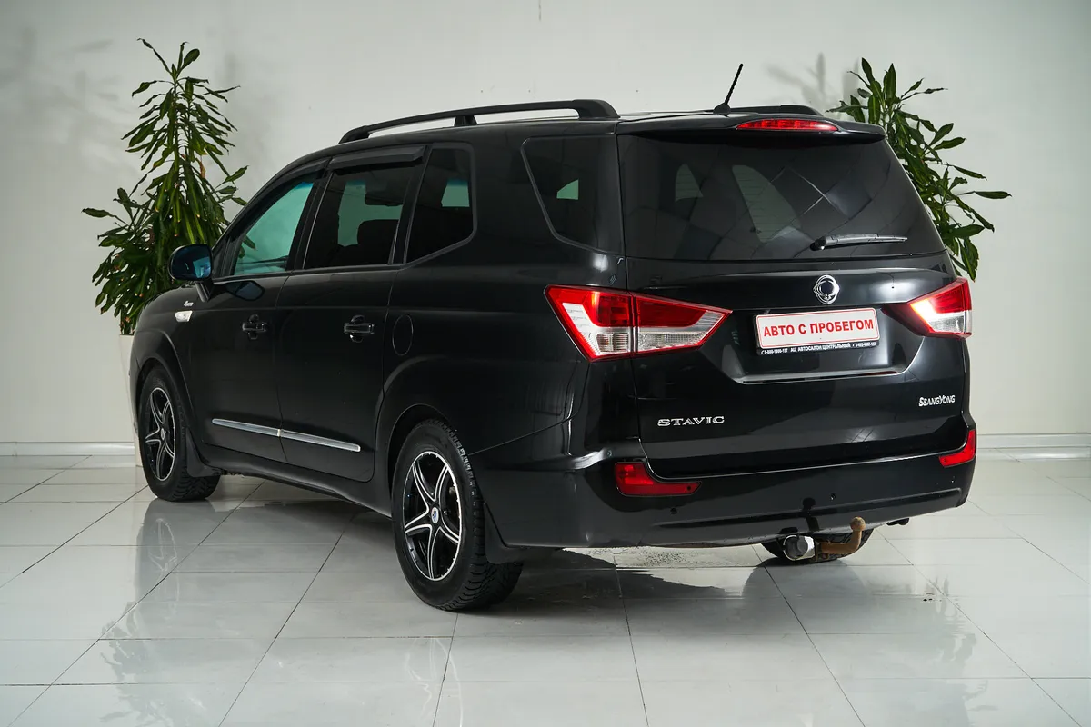 SsangYong Stavic I — фото 4