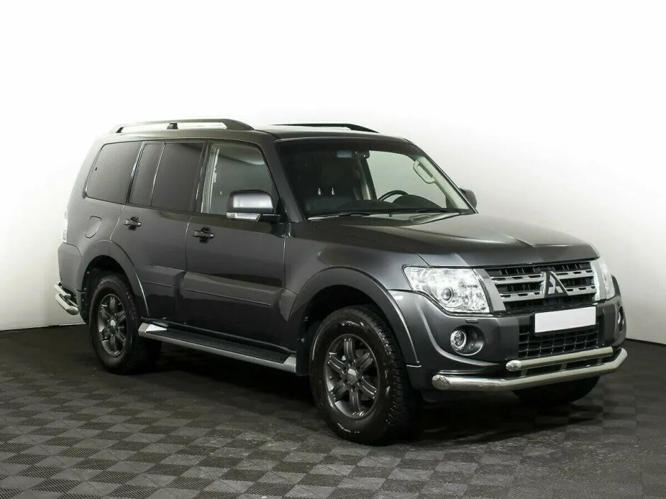 Mitsubishi Pajero IV Рестайлинг 1 — фото 2
