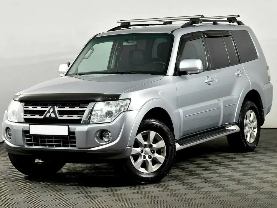 Mitsubishi Pajero IV Рестайлинг 1