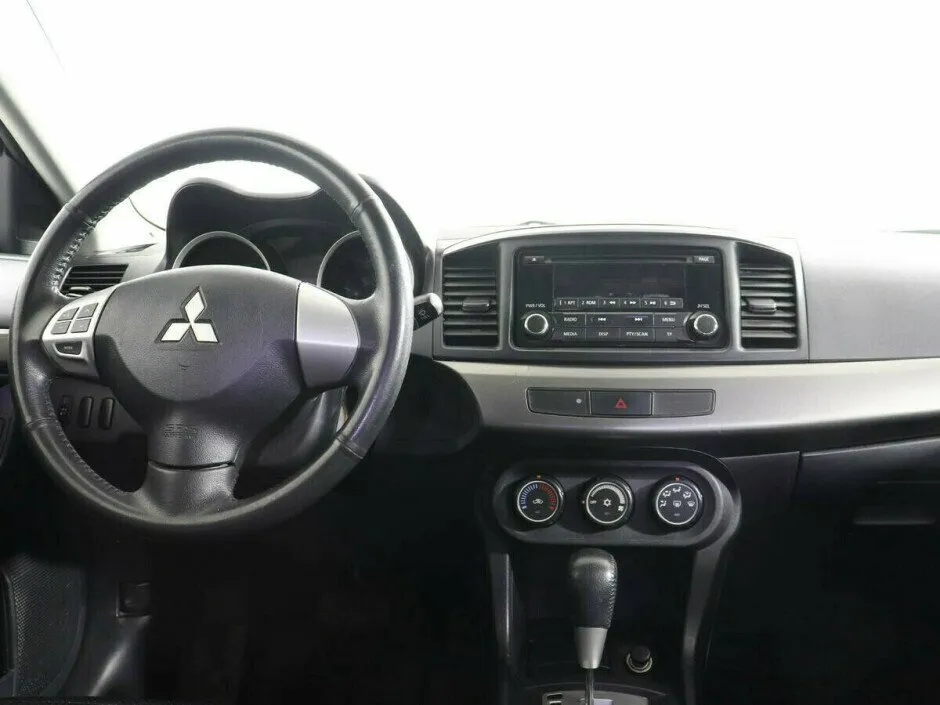 Mitsubishi Lancer X Рестайлинг — фото 5