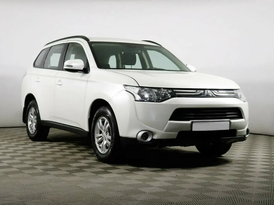 Mitsubishi Outlander III — фото 2