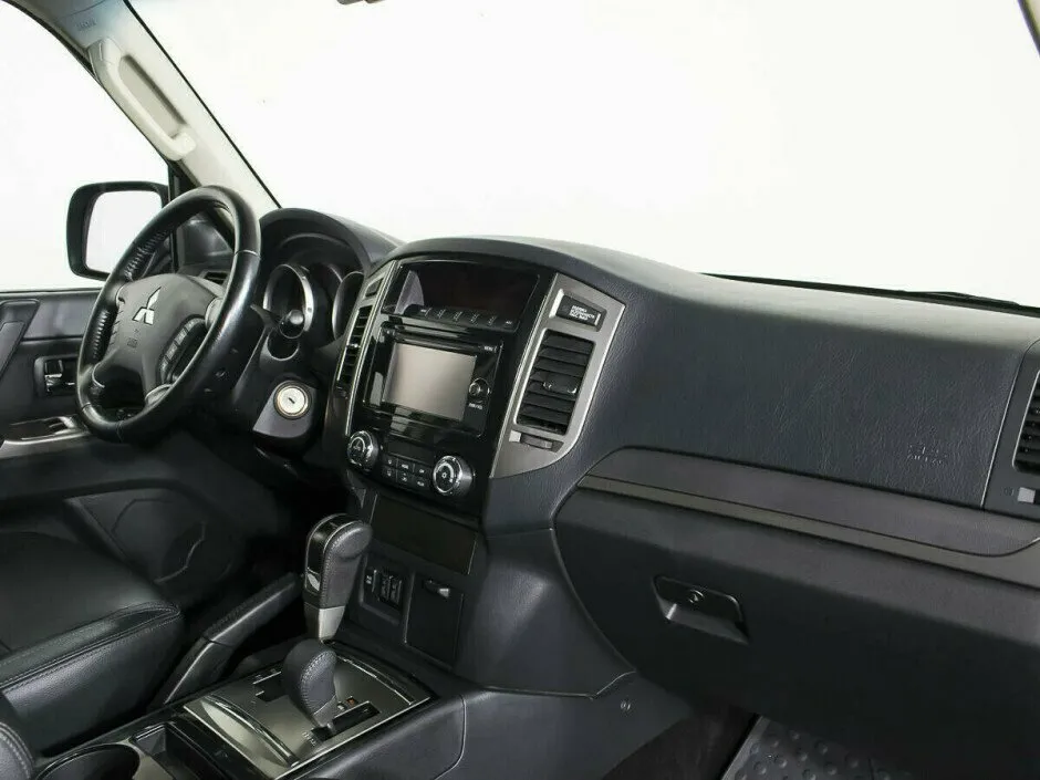 Mitsubishi Pajero IV Рестайлинг 2 · GLS — фото 5