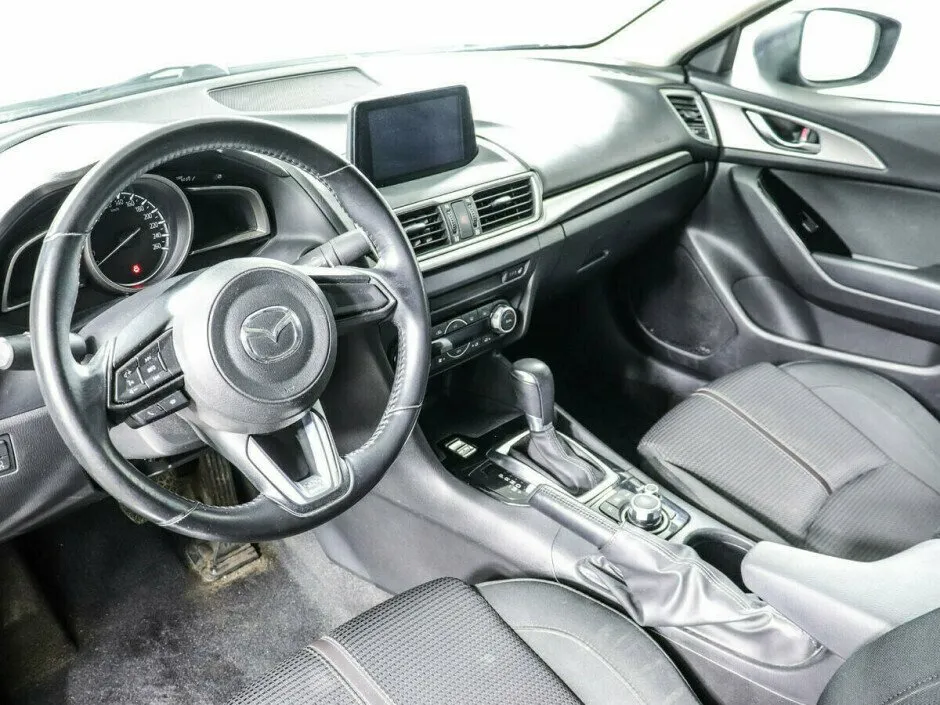 Mazda 3 III (BM) Рестайлинг — фото 5